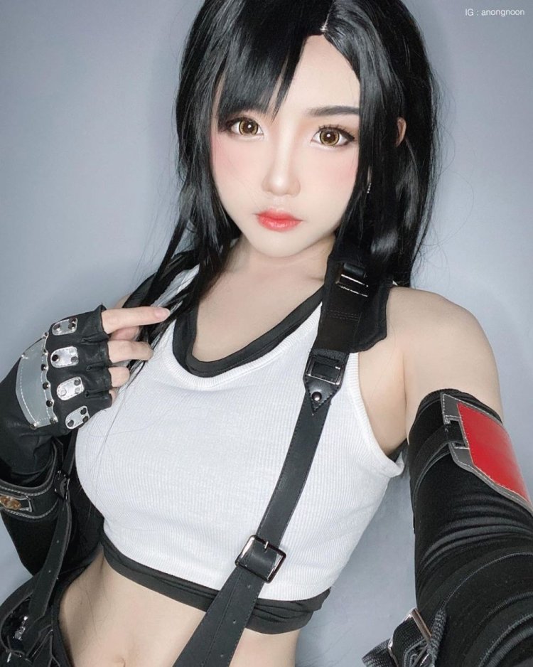 Tifa Lockhart Final Fantasy 7 Remake Cosplay
