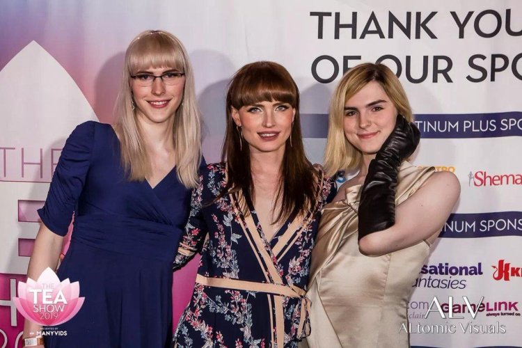 Natalie Mars and Ella