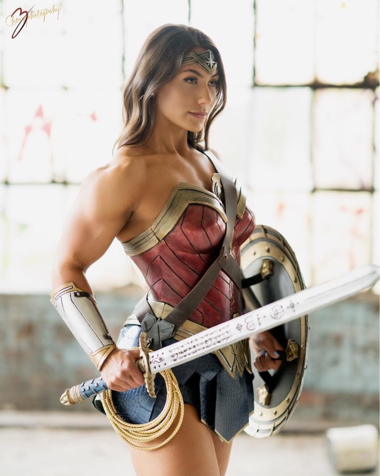 Brigitte Goudz wonder woman