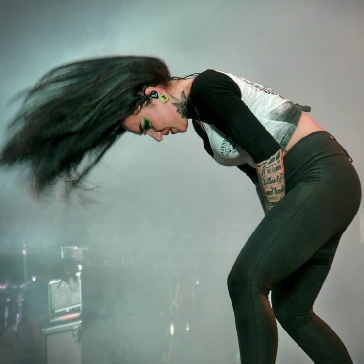 LASCALA Anya Green trans