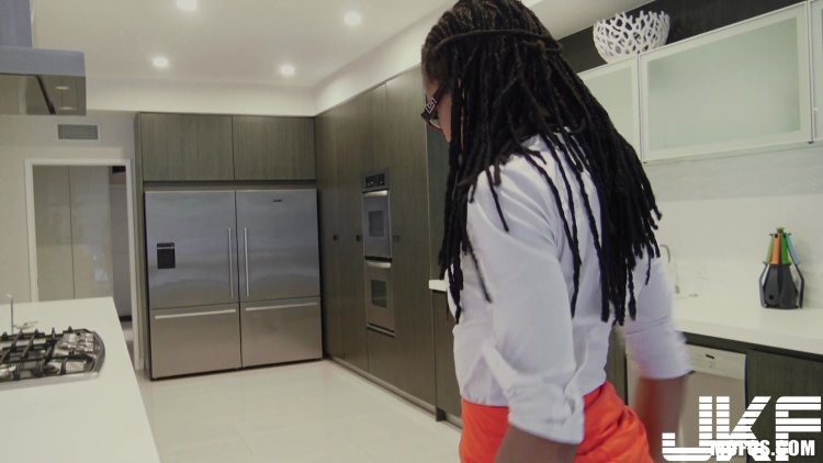 Kira Noir very scary movie