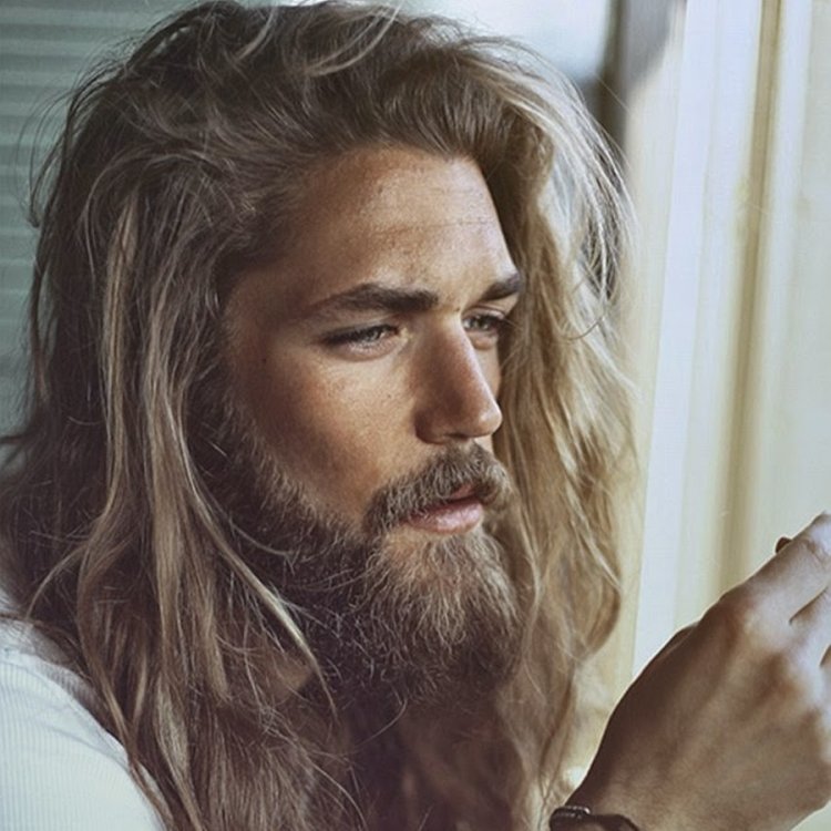 Friends with curly hair