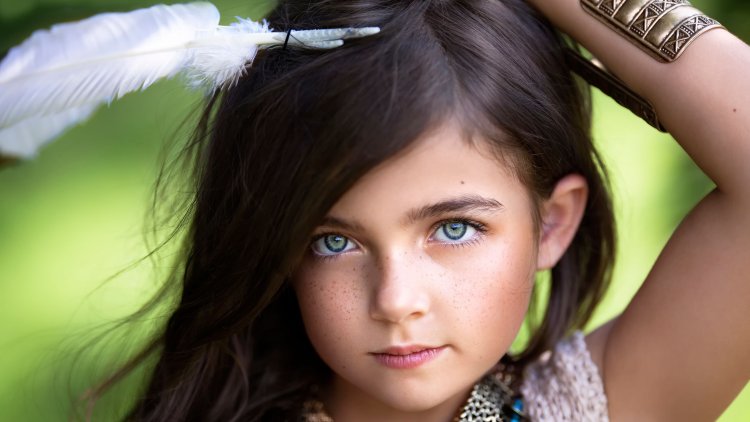 Girl with beautiful eyes