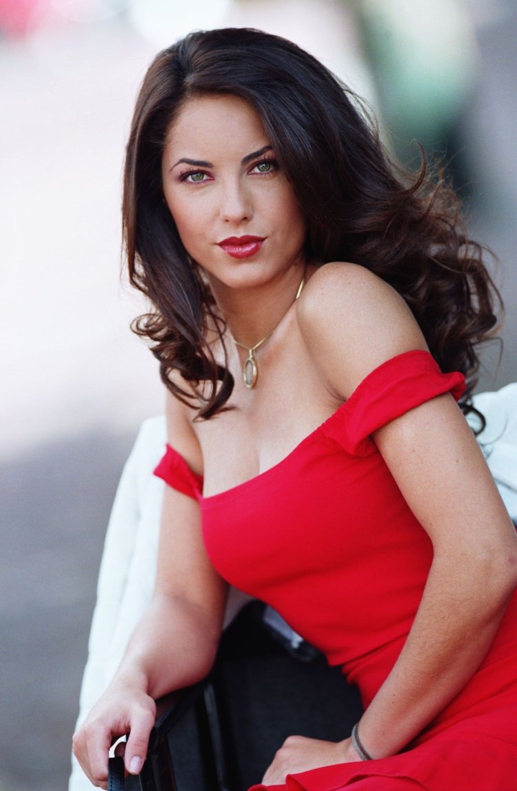 Barbara Mori photo