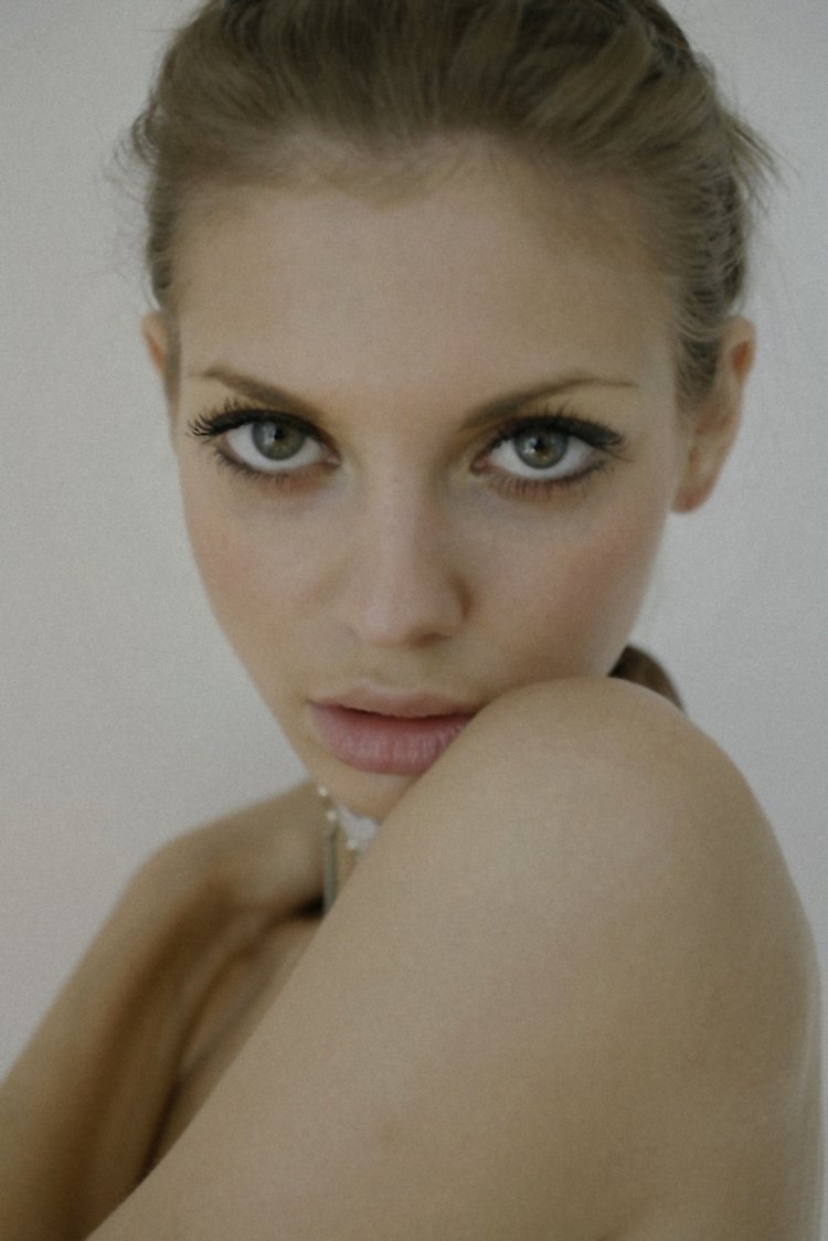 Maria Ponomareva Mike Dowson