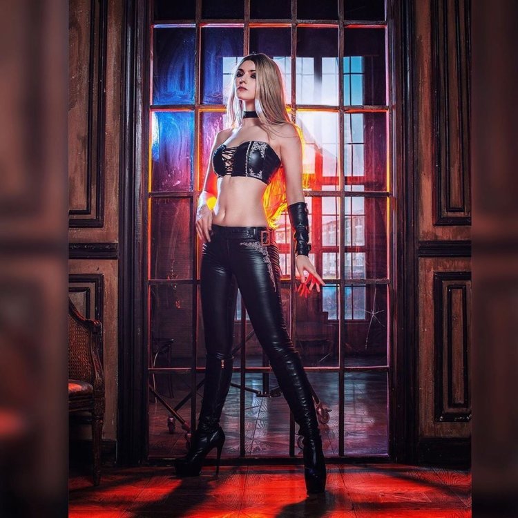 Alice Spiegel Mightyraccoon