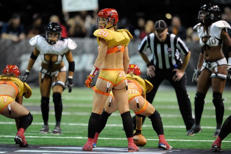 American football women