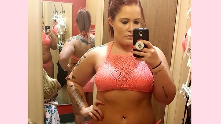 Body positive selfie