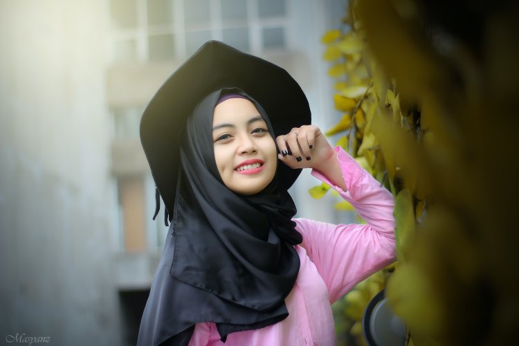 Sofia Lee Hijab