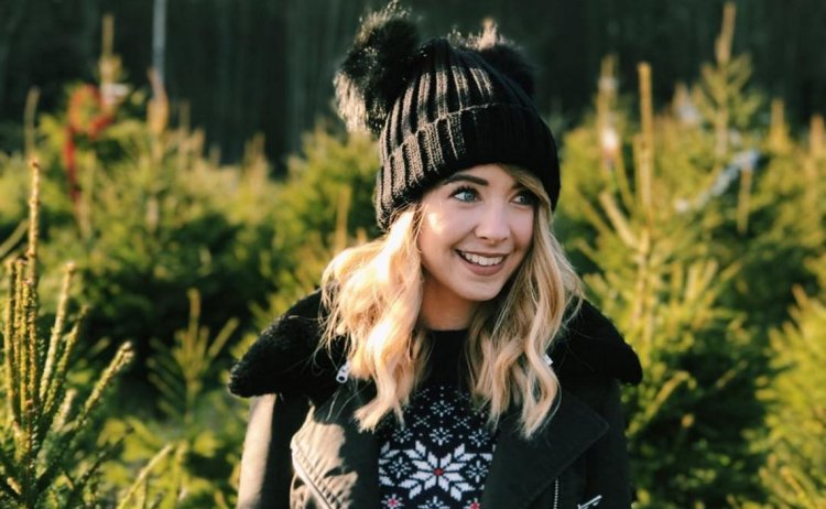 Zoey Sugg photo shoot in autumn