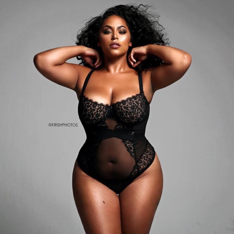 Big ladies in short skirts