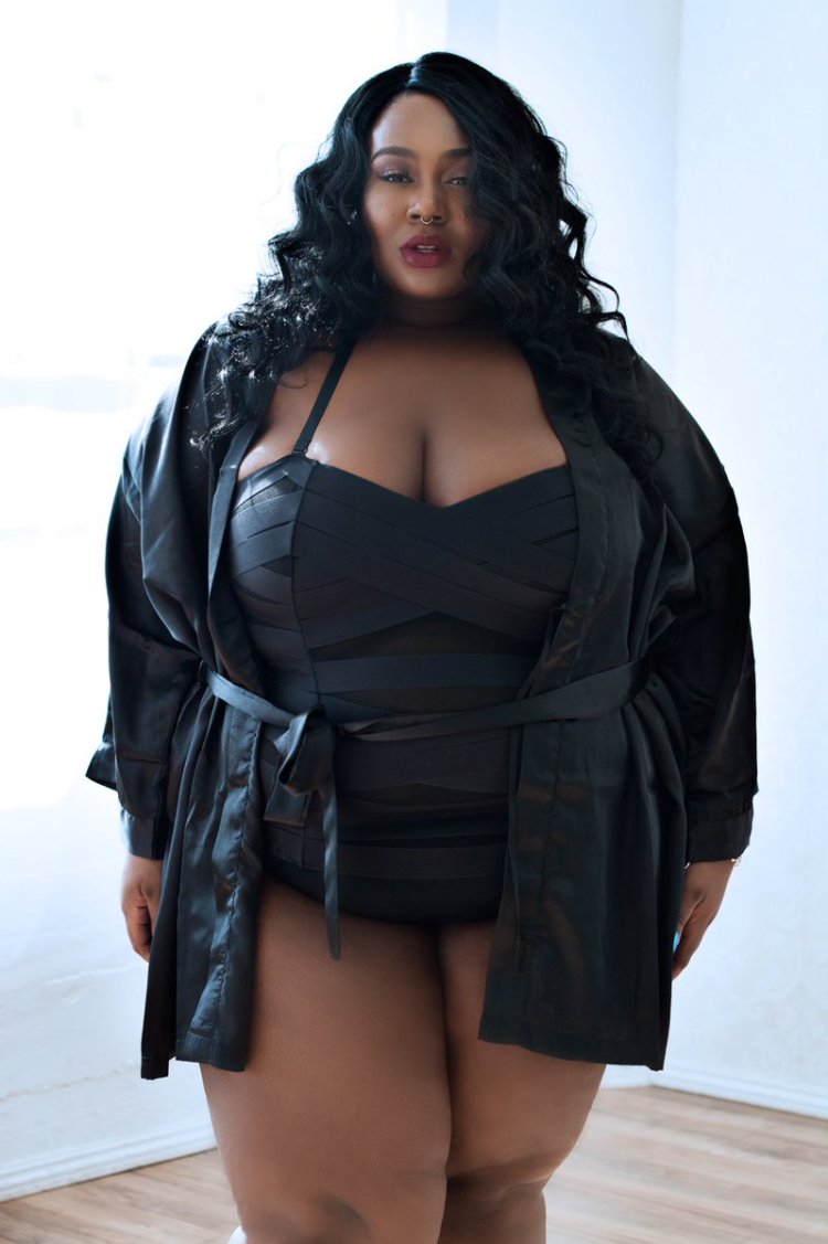 Figure of african american plump women