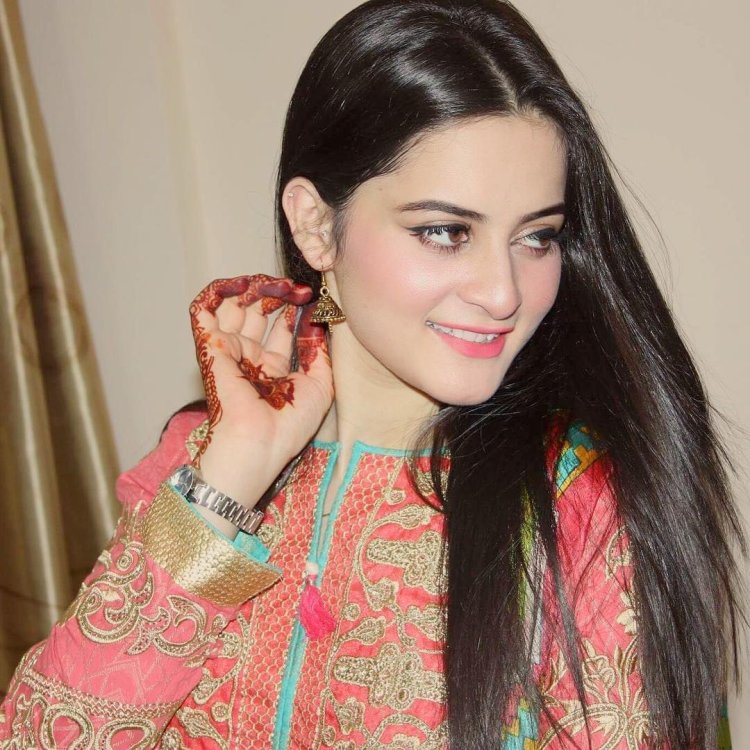 Pakistani actress picture Aman Khan