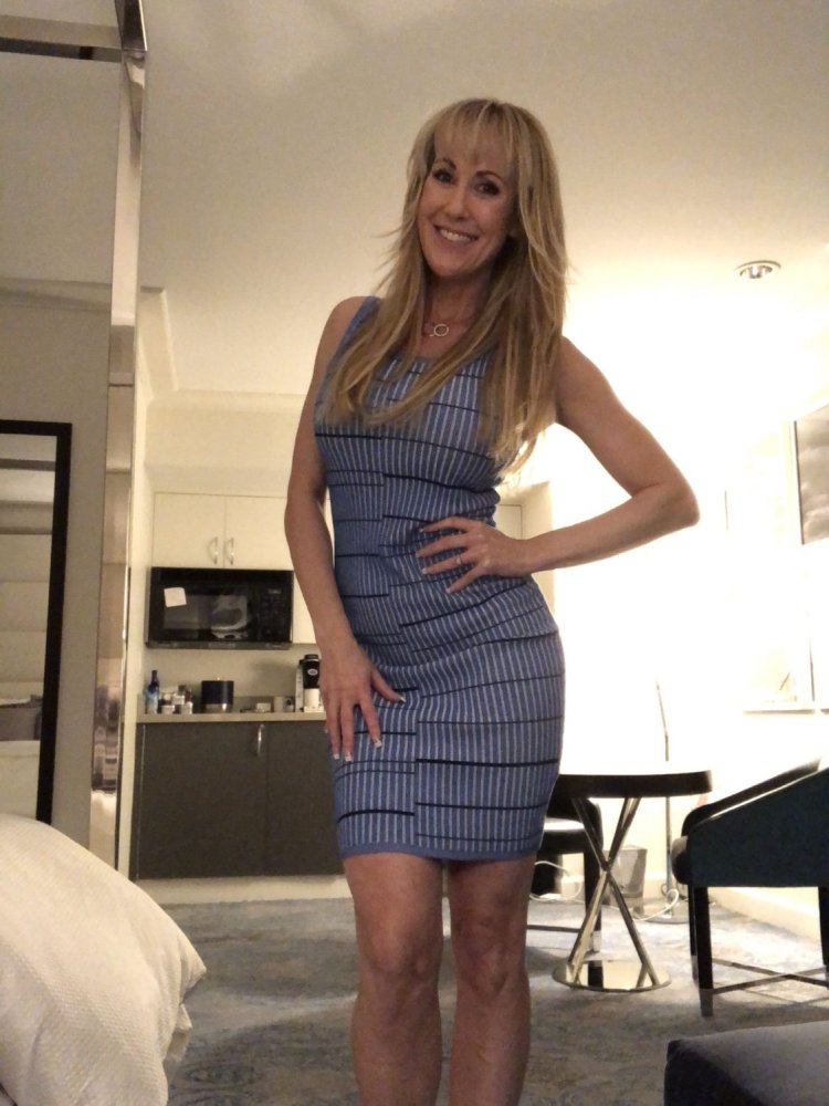 Nicole aniston