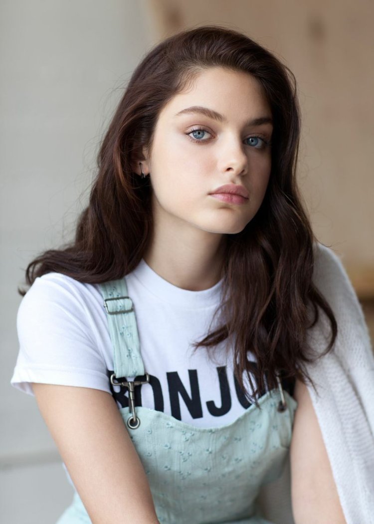 Actress Odeya Rush