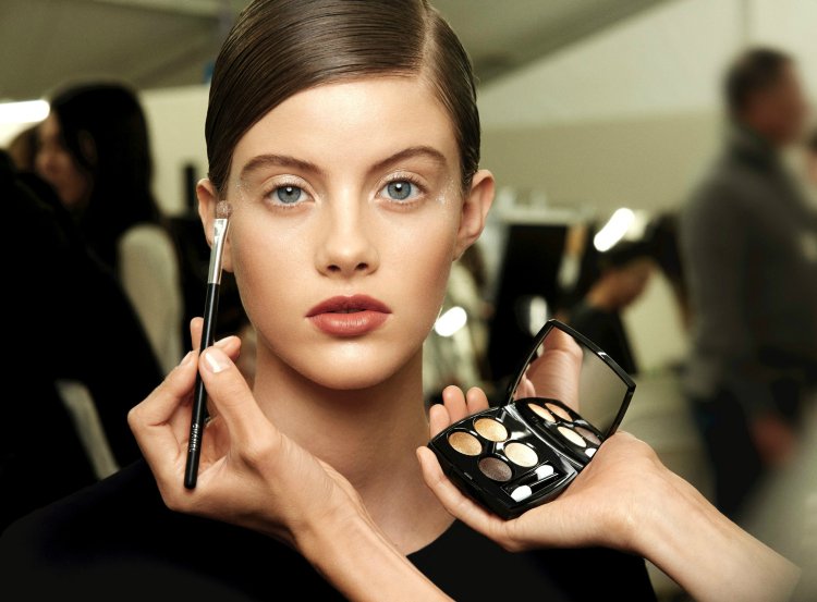 Makeup in the style of Coco Chanel