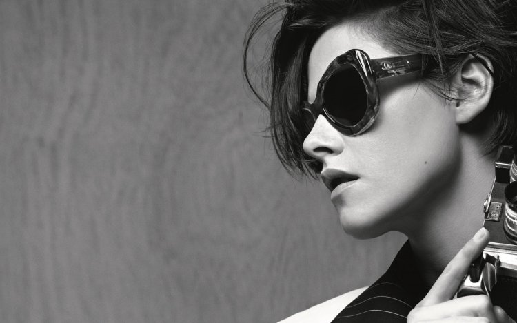 Kristen Stewart Chanel glasses