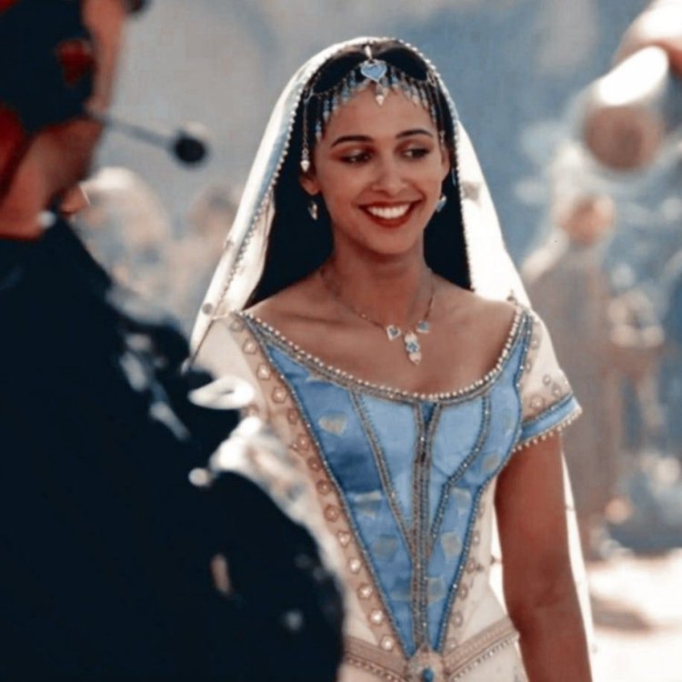 Naomi Scott Princess Jasmine