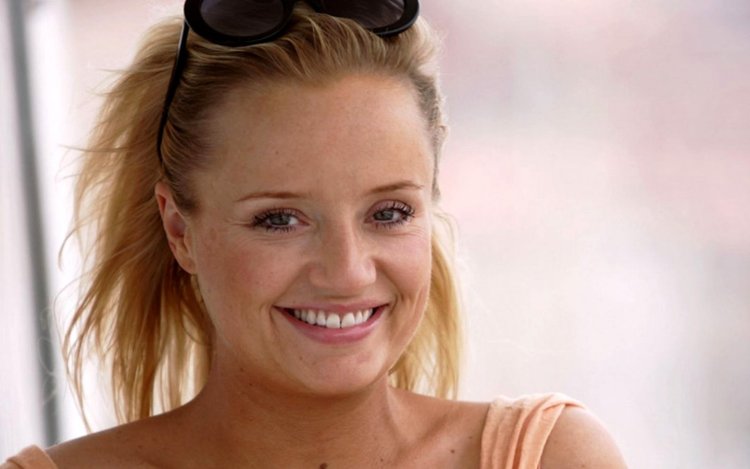 Lucy Davis