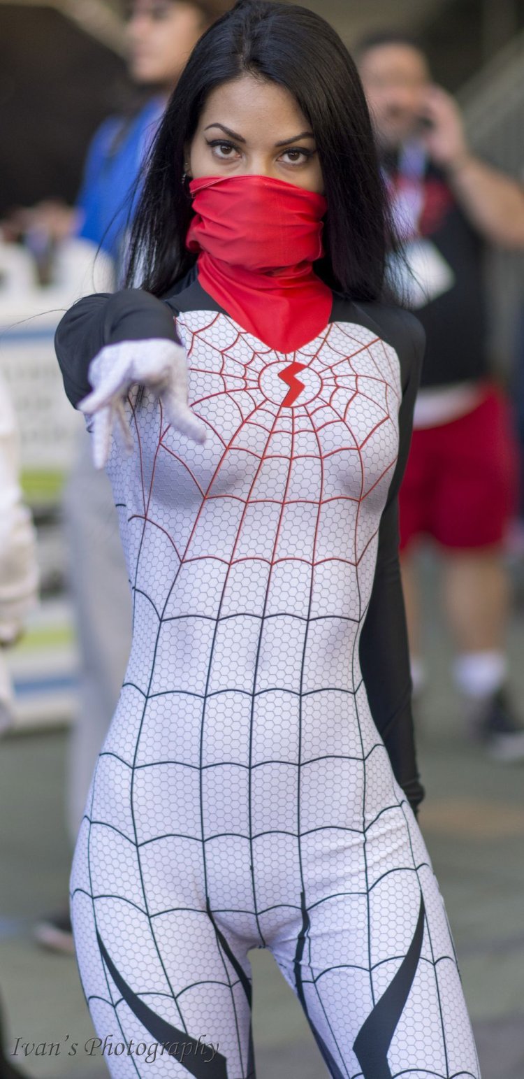 Spider gwen booty