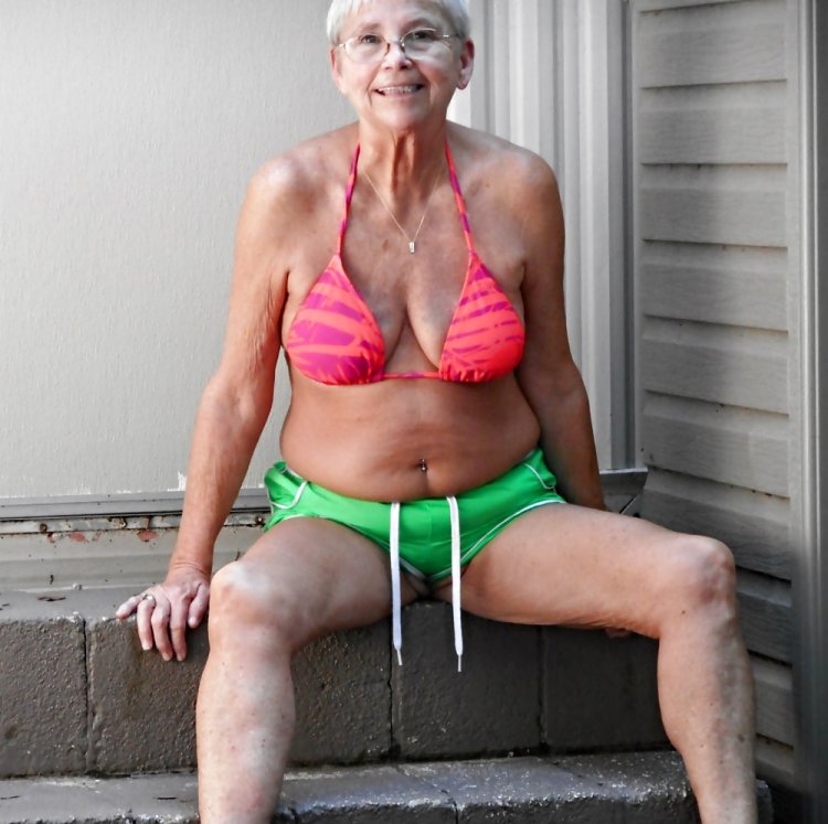 Alder mathur in the neckline