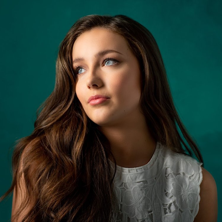 Lucy Thomas Hallelujah