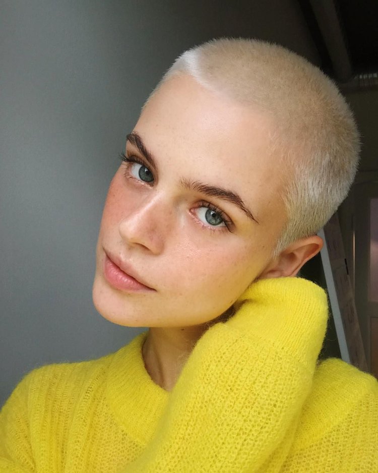 Irakli nadar bald girl