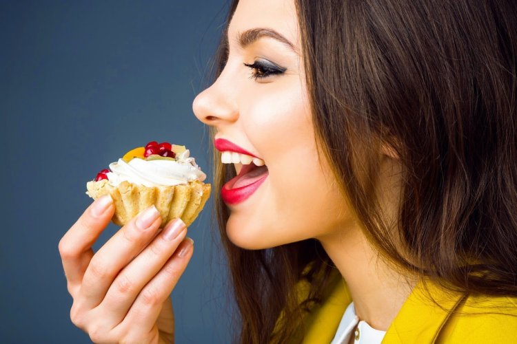 Girl eating cake