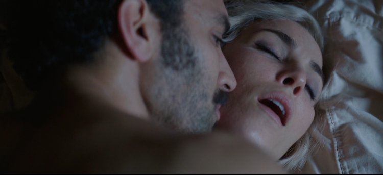 Marwan Kenzari naked in bed scene