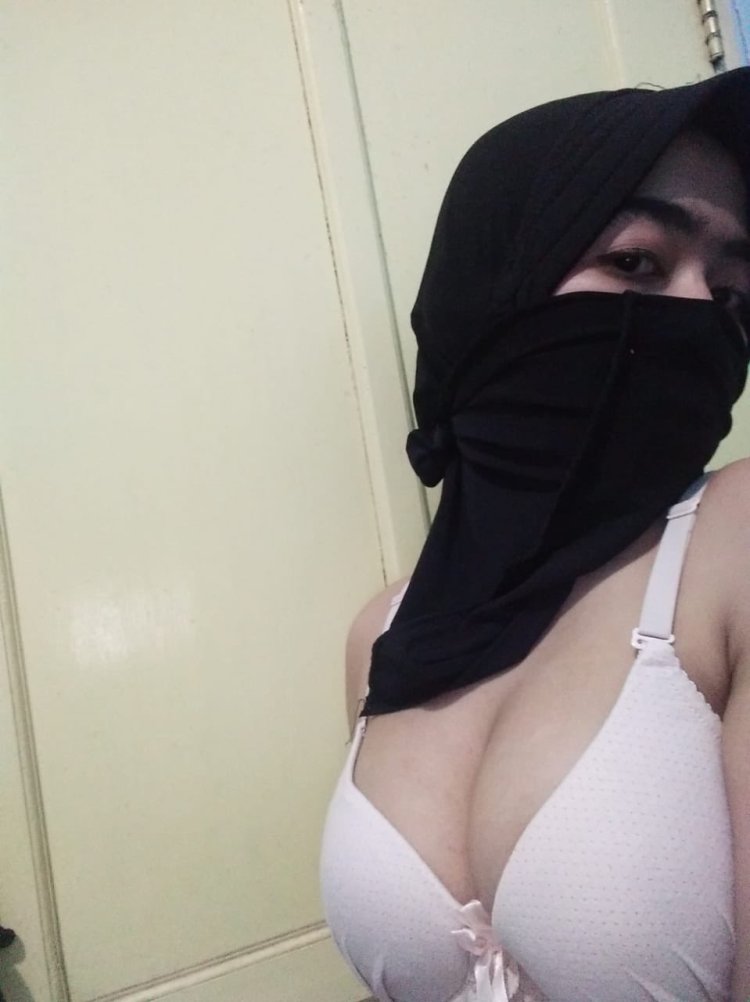 Girls indonesia hijab sex