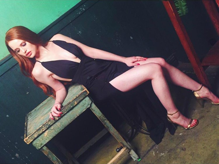 Riverdale madelyn petsch breasts