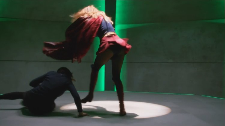 Melissa Benoist buttocks