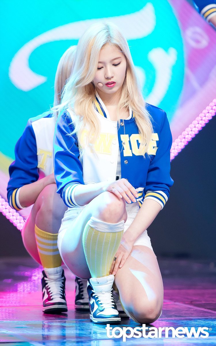 Minatozaki sana legs