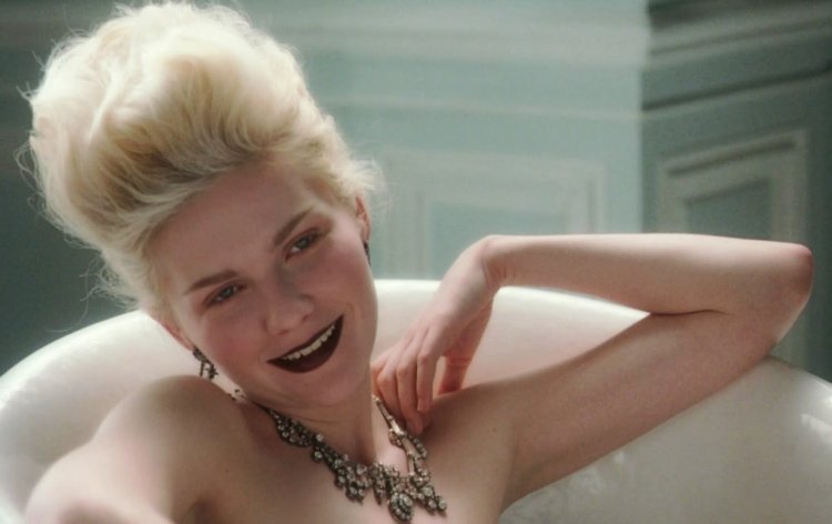 Kirsten Dunst in Marie Antoinette