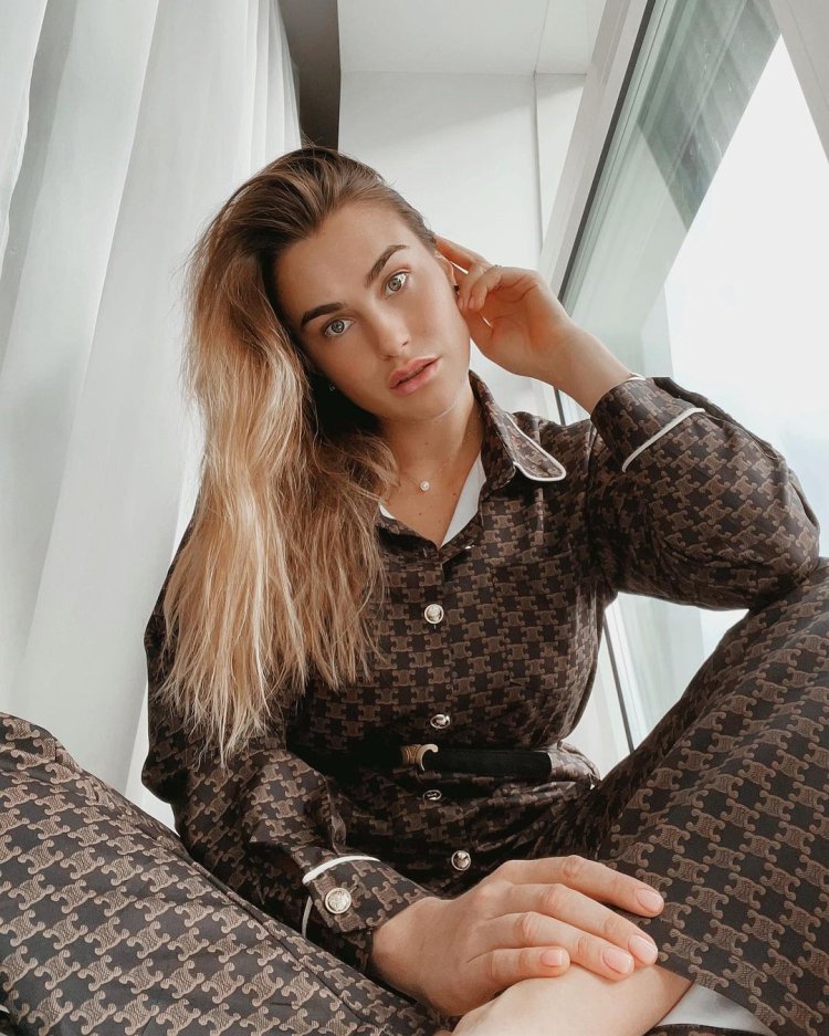 Arina Sobolenko photo