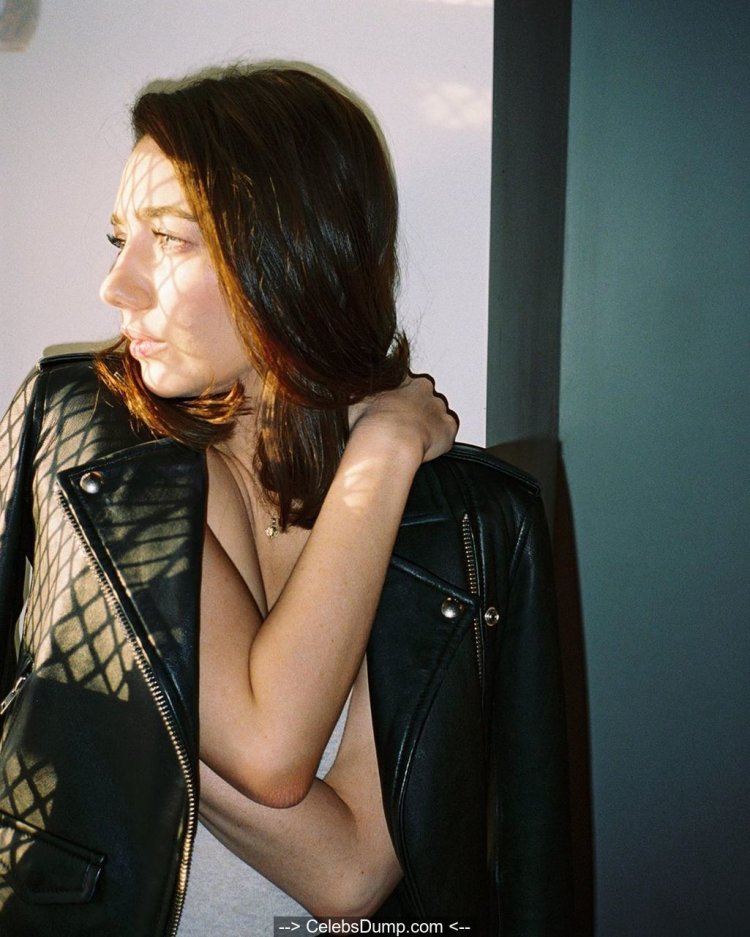 Catherine Missal in bikini