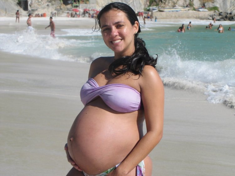 Girl Bikini pregnant