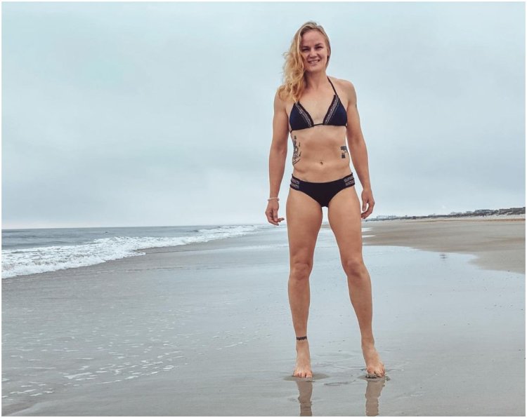 Valentina Shevchenko figure