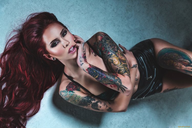 Paula Levina Tattoo model