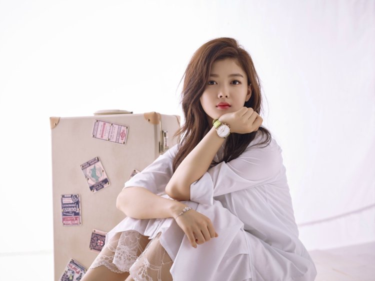 Kim Yoojung actress legs