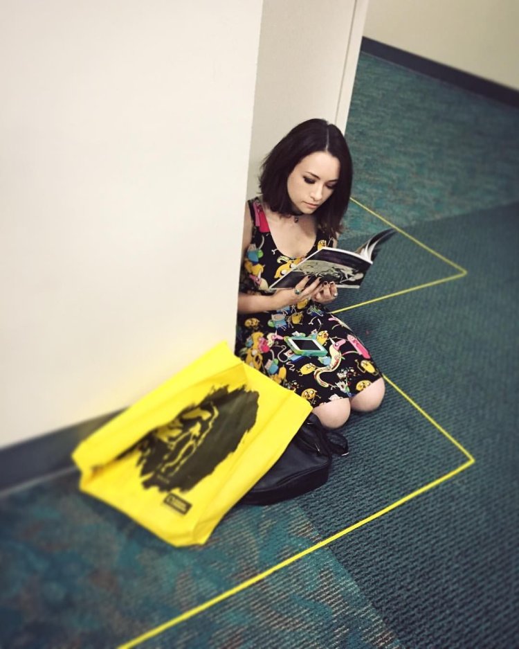 Jodelle Ferland feet