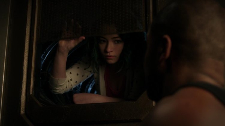 Jodelle Ferland bed scene