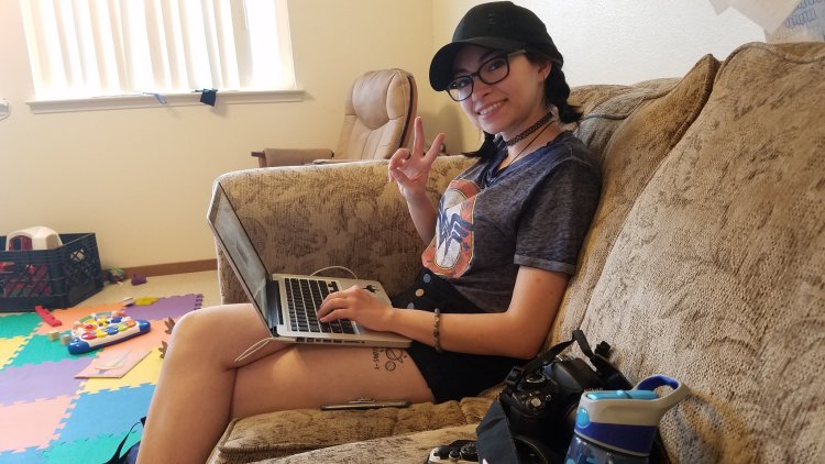 Jodelle Ferland breasts