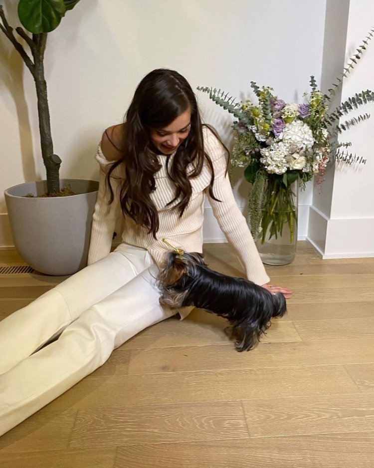 Hailee Steinfeld Instagram