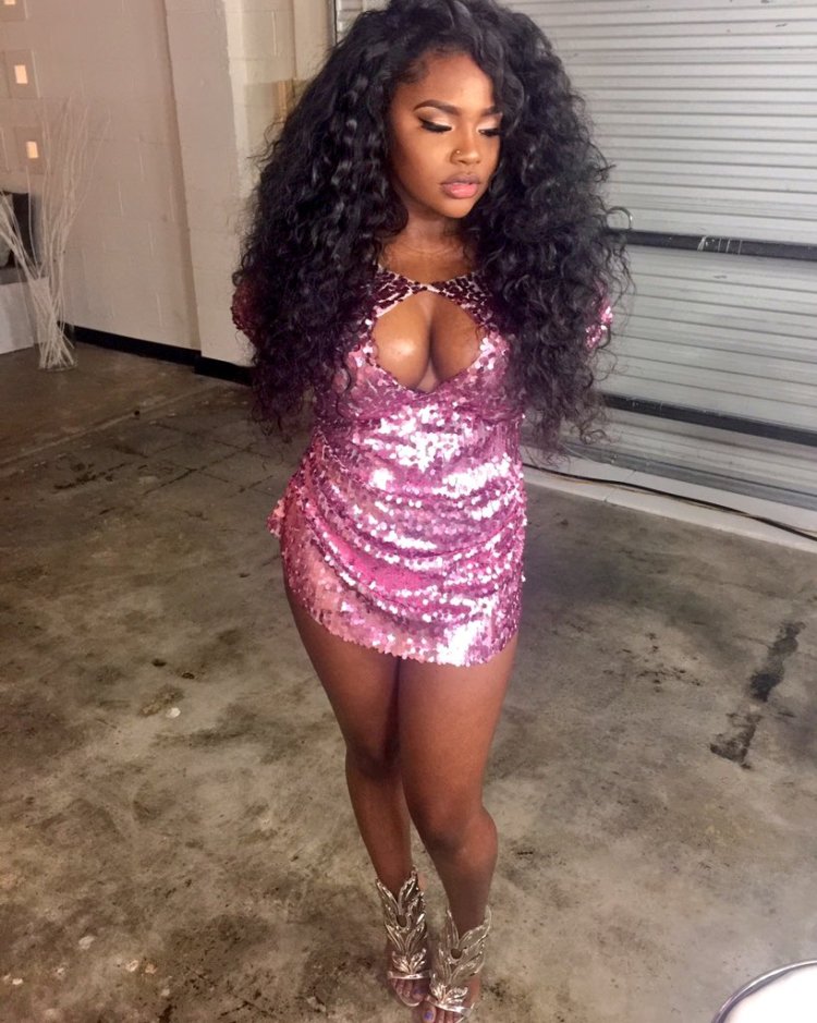 Adriana mahogany black model