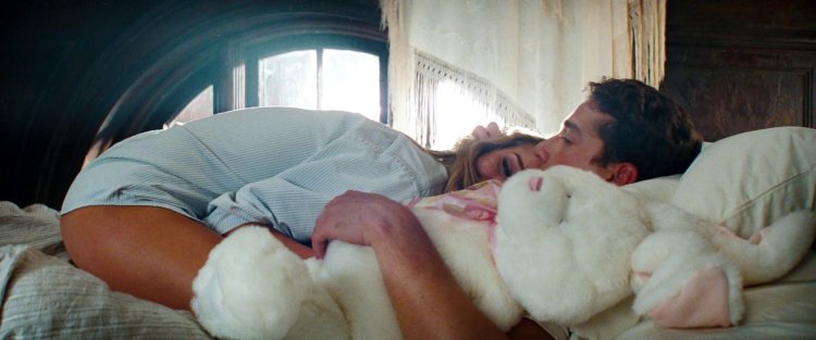 Transformers Sam and Carly