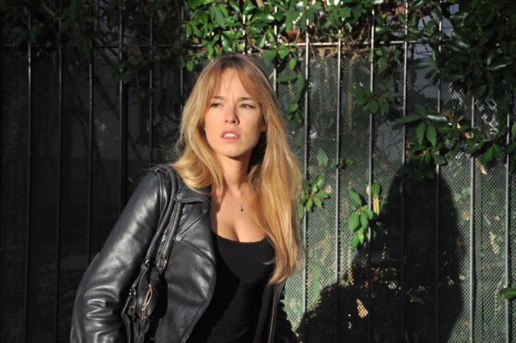 Elodi Fountain Maxim