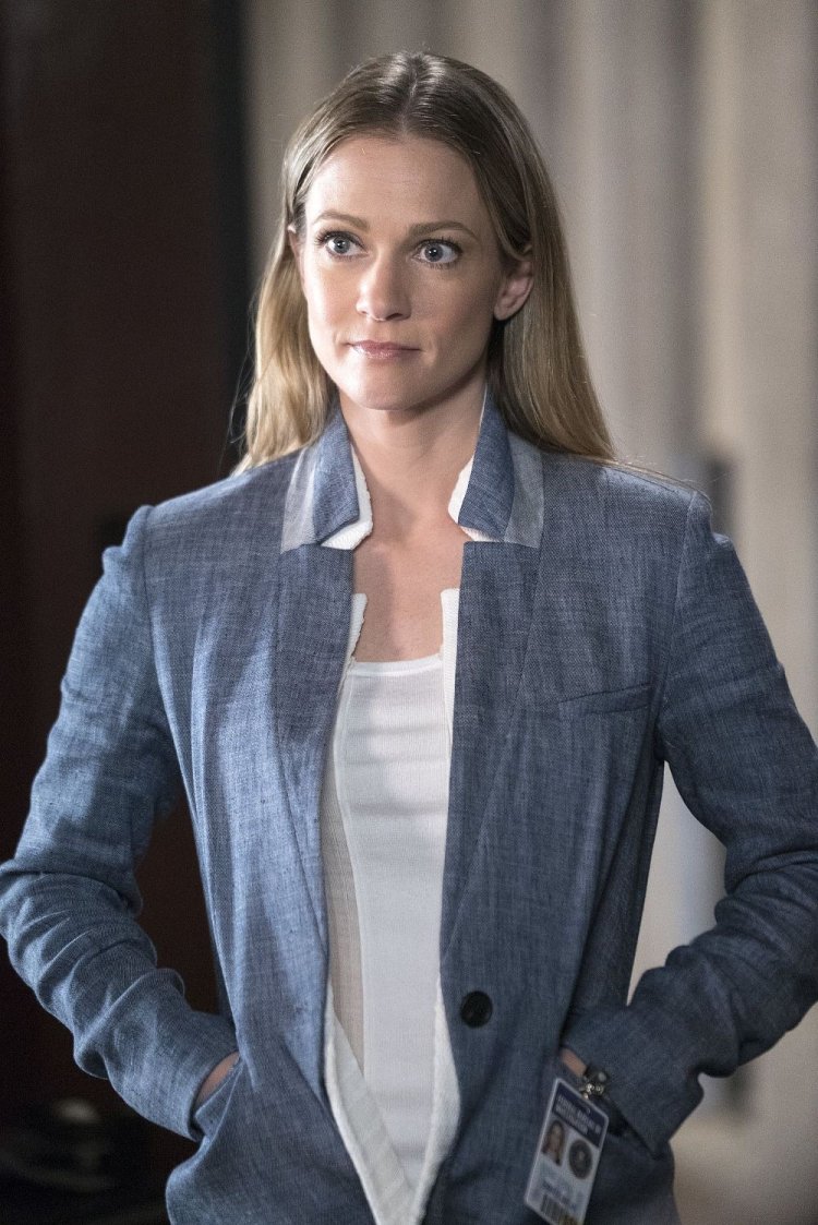 AJ Cook actress 2005