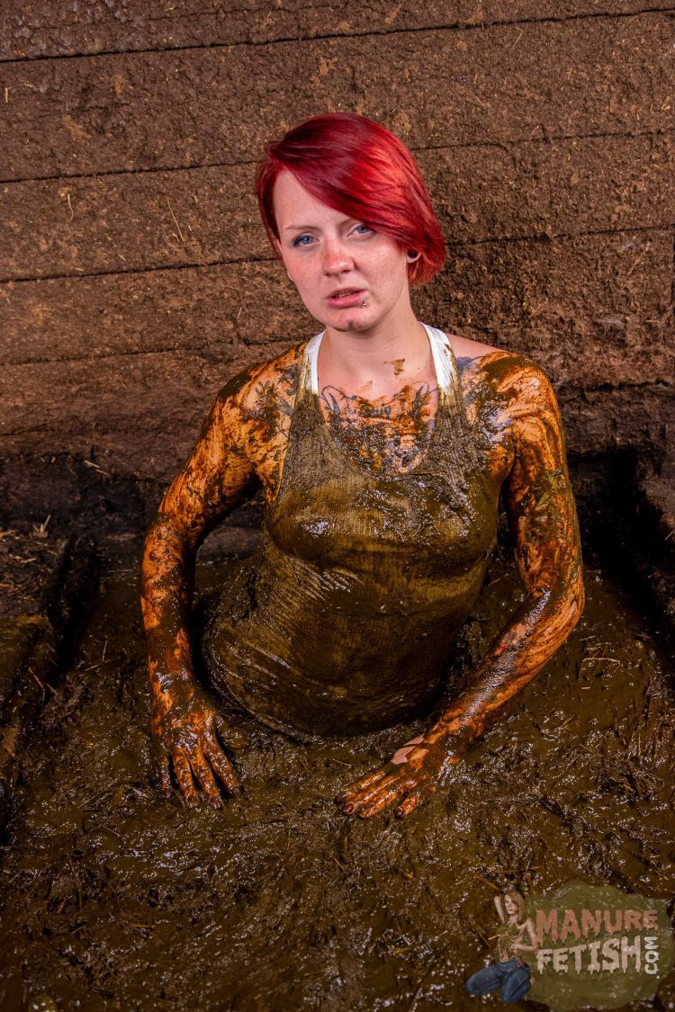 Girls in dung clothes