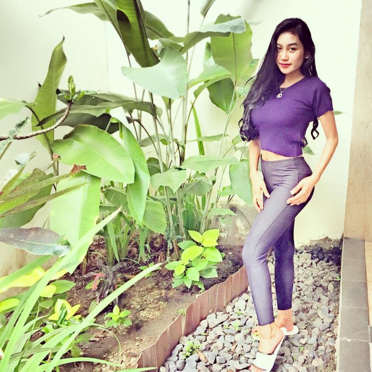 Pamela Safitri main Treadmill